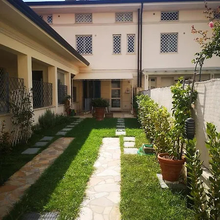 Cb House Tuscany * ピエトラサンタ