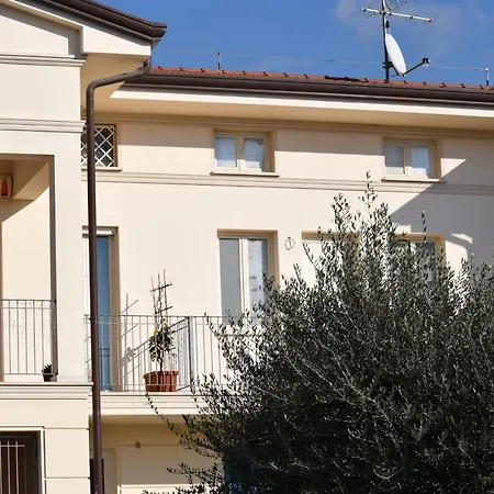 Cb House Tuscany Pietrasanta